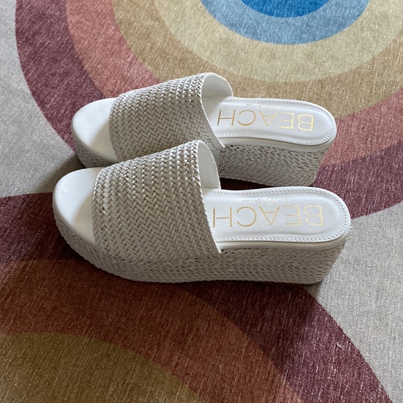 Brand New White Woven Platform Sandals - Picture 4 of 5